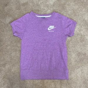 Nike, size M, short sleeve tee with pockets